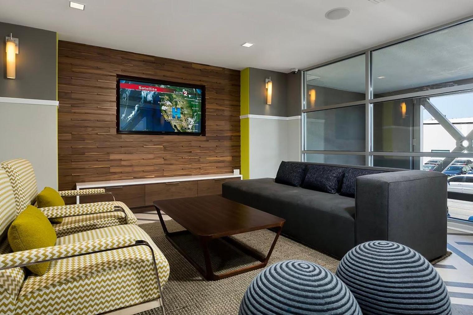 Apartment Playa Vista 1br W Pool Gym Nr The Lax-138 *
